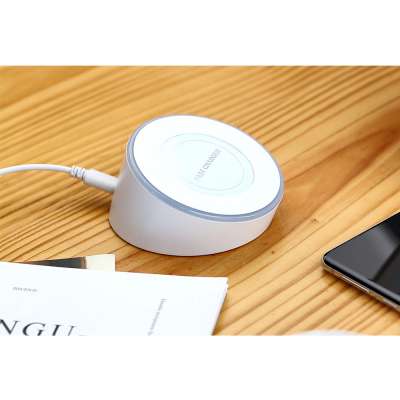 2020 Lamp wireless charger with led table lamp multi-function wireless charger